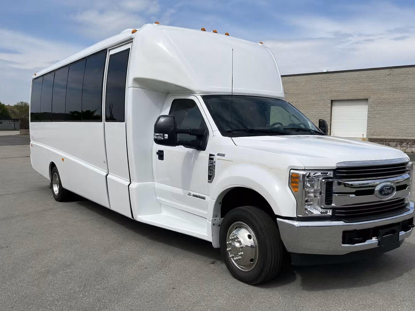 20 passenger minibus