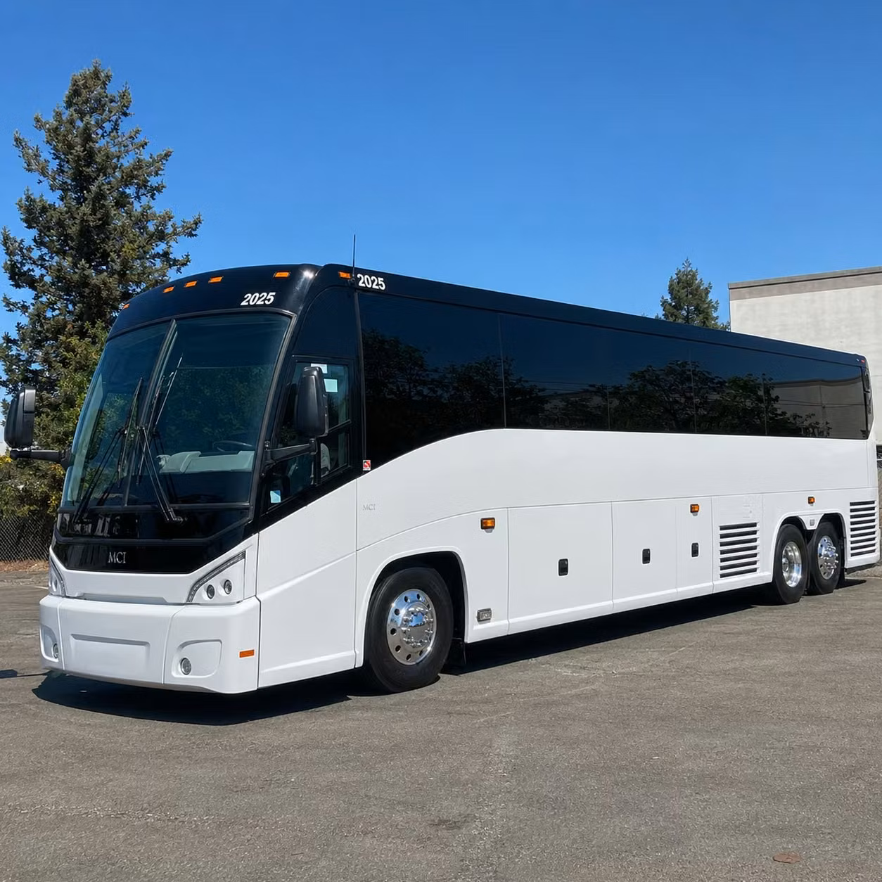 multi day bus rentals from kent for seattle area group travel