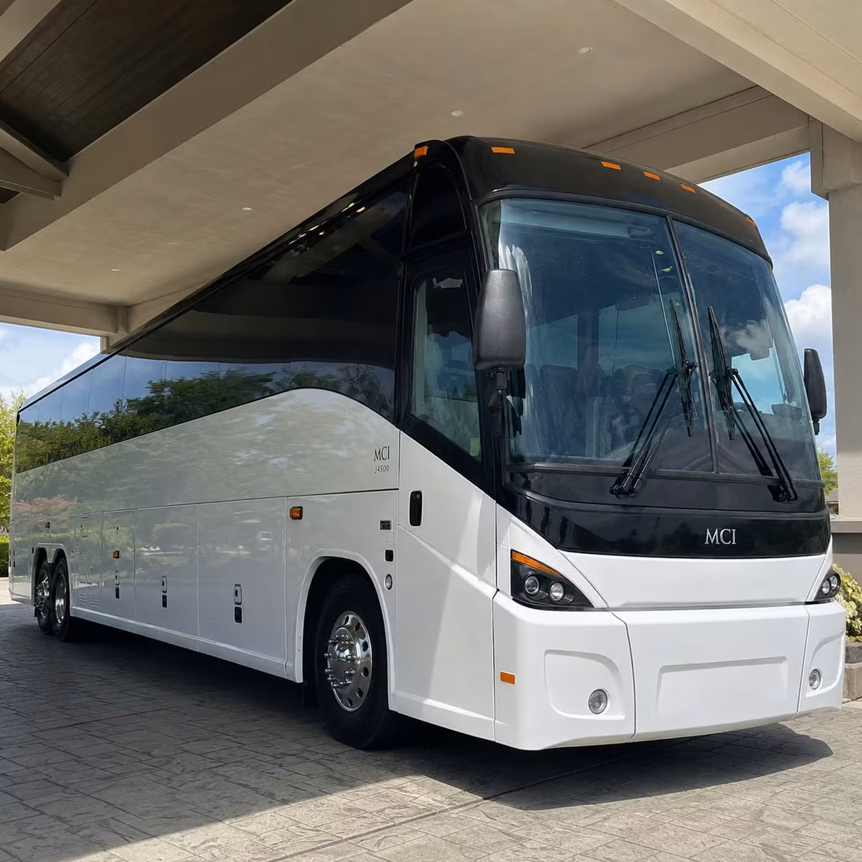 wherever your group is flying charterbusrentalkentwa com has a bus for the trip